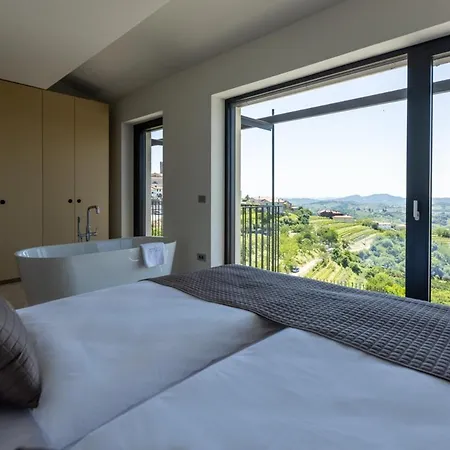 Persolis Luxury *